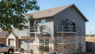 Vinyl siding installation by Oklahoma City, OK siding contractors